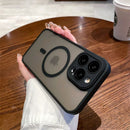 Capa Gold Slim Matte Magsafe para iPhonea prova de Choque